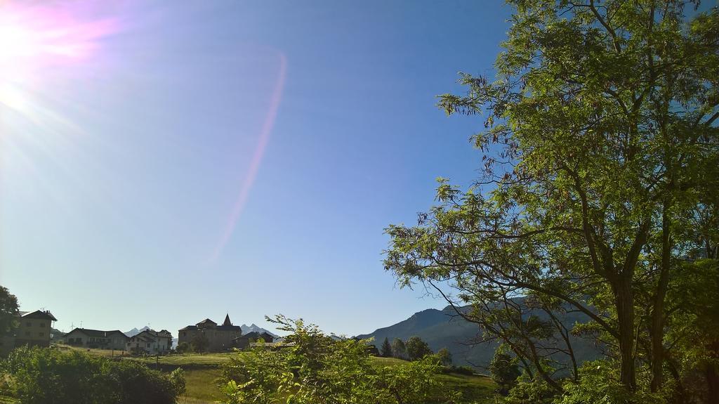 Les Vrais Rayons Hotell Verrayes Exteriör bild