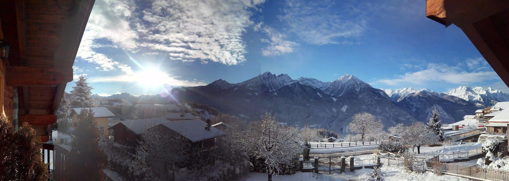 Les Vrais Rayons Hotell Verrayes Exteriör bild